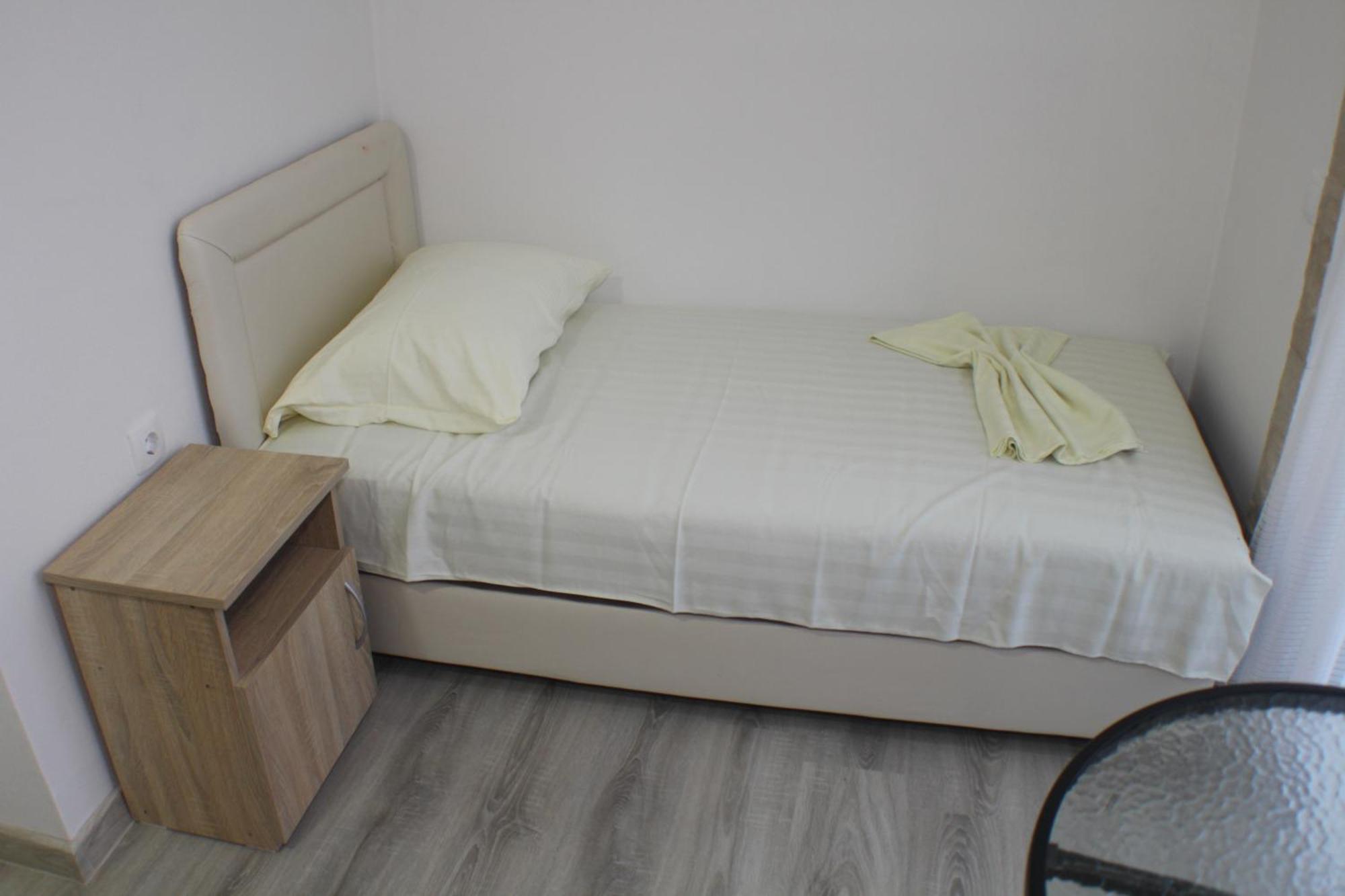 Gjinaj Apartments Ulcinj Quarto foto