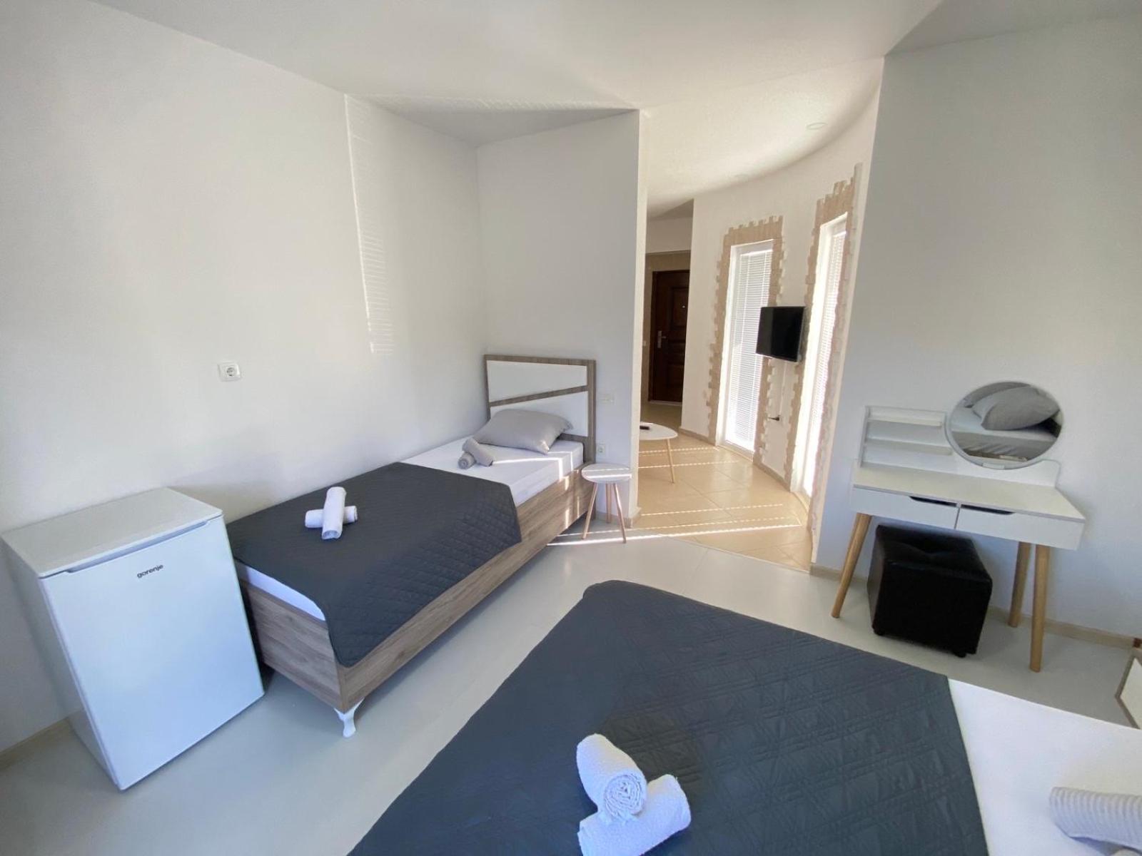 Gjinaj Apartments Ulcinj Exterior foto